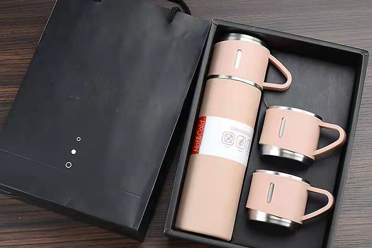 Bình giữ nhiệt tặng quà tết cho nhân viên