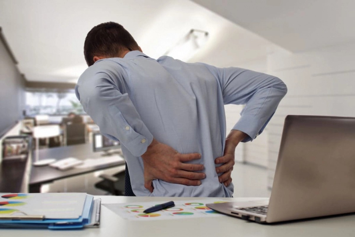 Nguyên khiến khiến giám đốc bị đau mỏi lưng