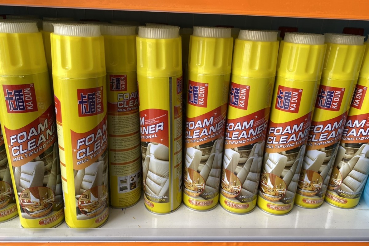Vệ sinh ghế da bằng Foam Cleaner
