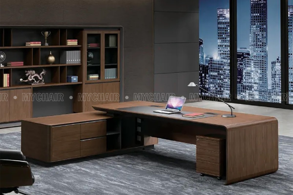 Nên mua bàn giám đốc tủ phụ rời hay gắn liền với mặt bàn?