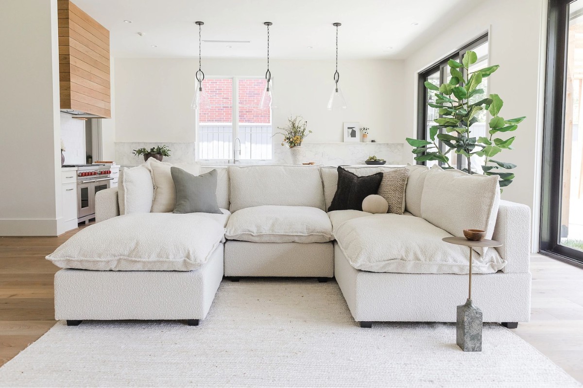 Những lưu ý khi chọn mua ghế sofa chữ U
