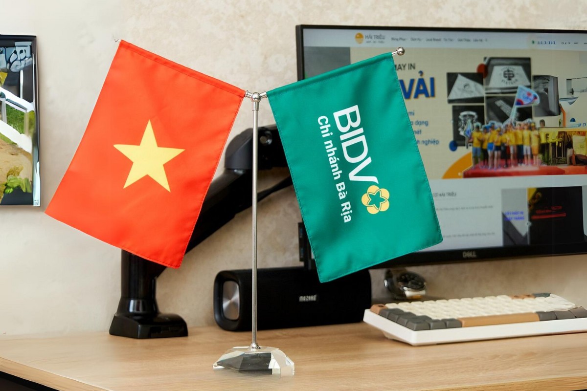 Cờ để bàn làm việc in 3D hiện đại