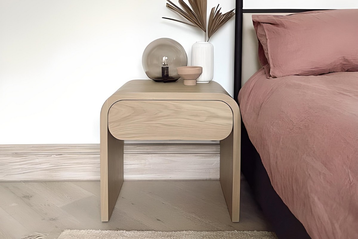 Bàn trà đầu giường ngủ với kiểu dáng ấn tượng