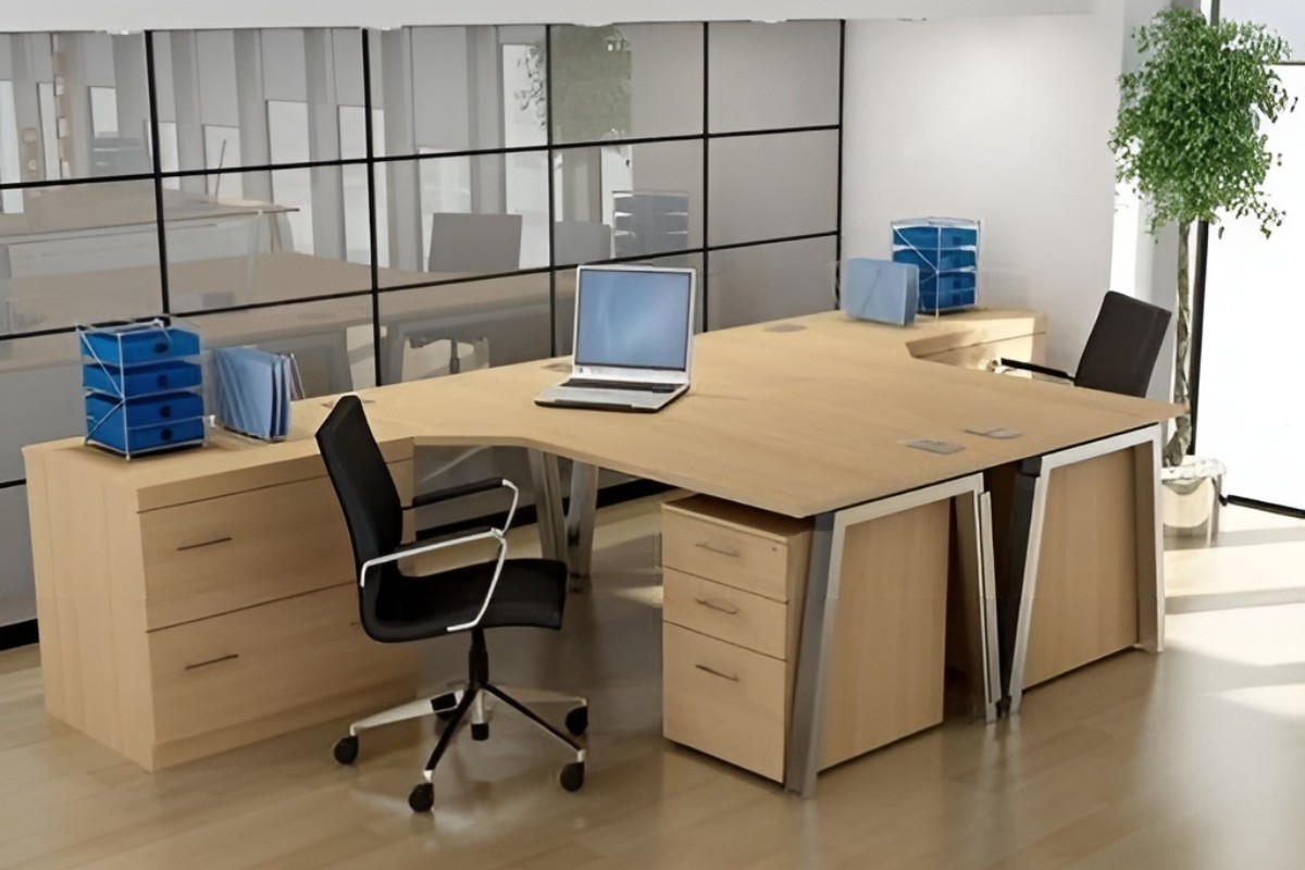 Bàn làm việc gỗ công nghiệp đa dạng màu sắc