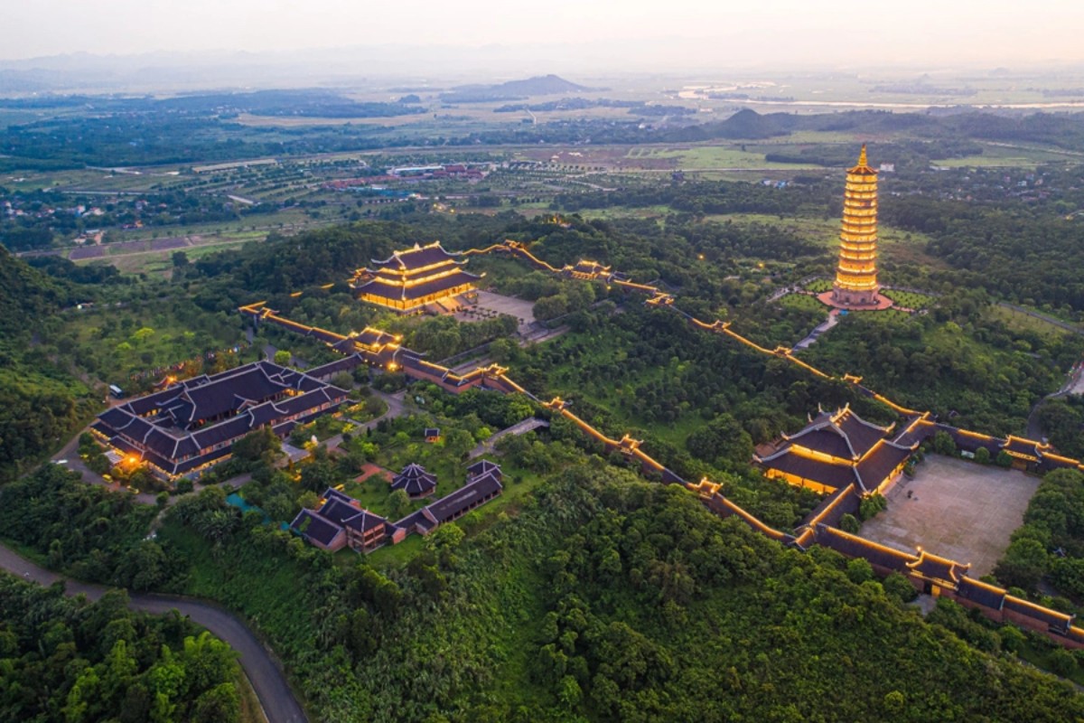 Chùa Bái Đính địa điểm phổ biển trong những ngày tết