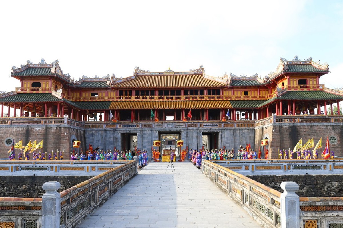 Địa điểm nổi tiếng ở Huế