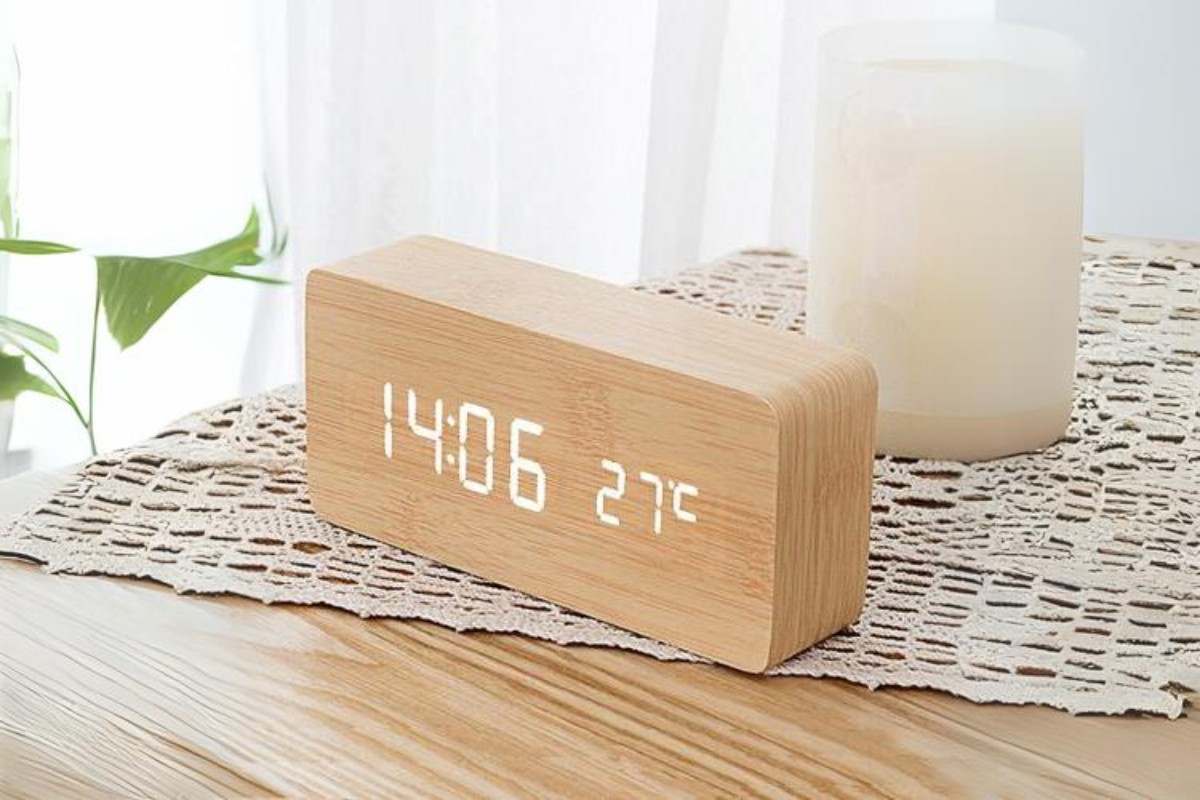 Đồng hồ gỗ hình chữ nhật