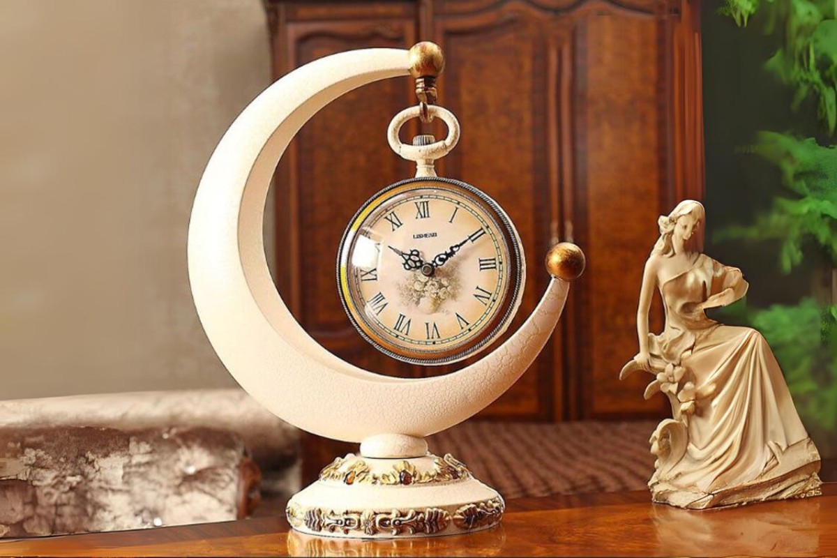 Đồng hồ để bàn làm việc