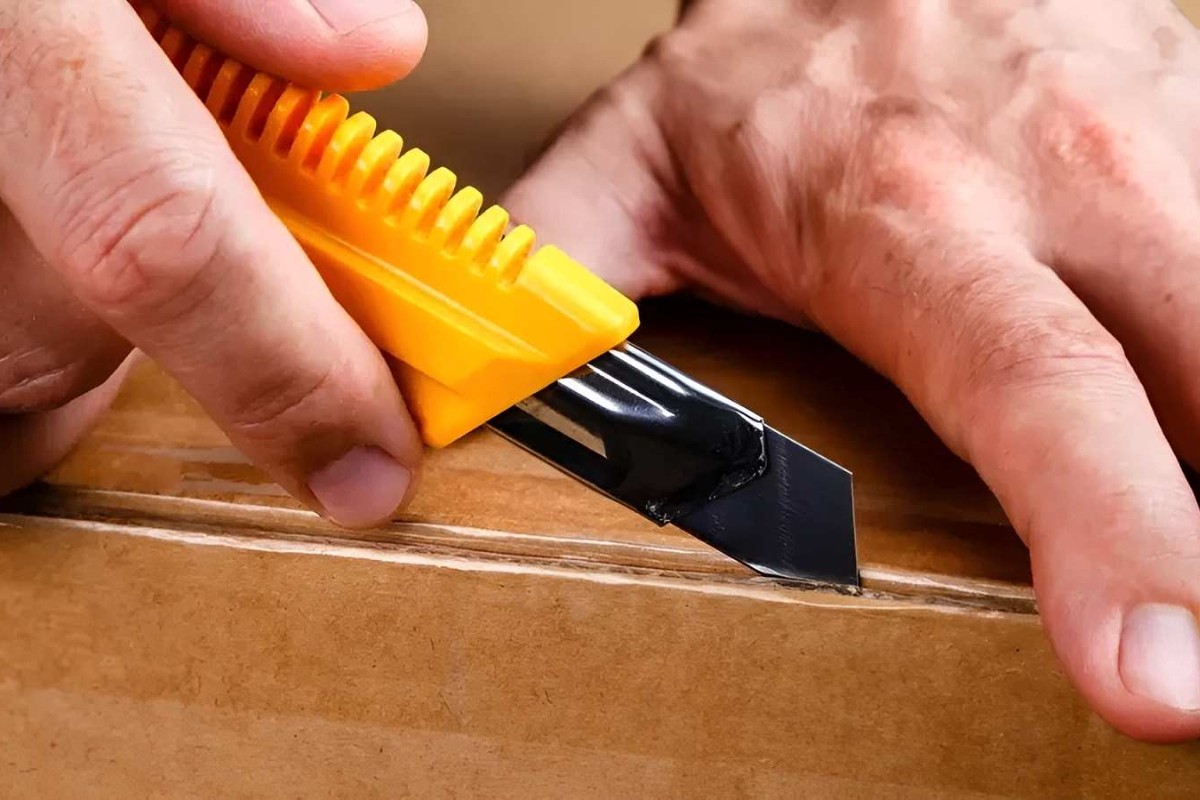 Không sử dụng những vật sắc nhọn