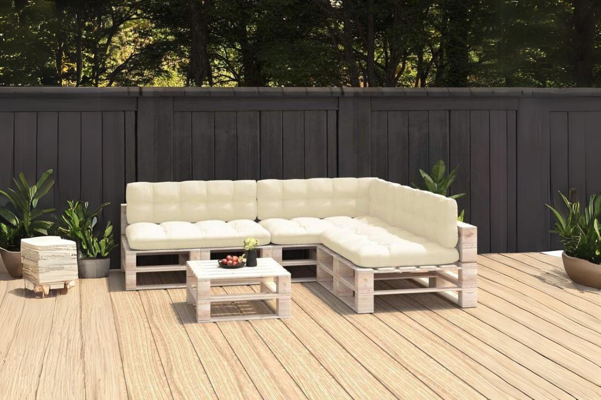 Sofa ngoài trời bằng gỗ pallet