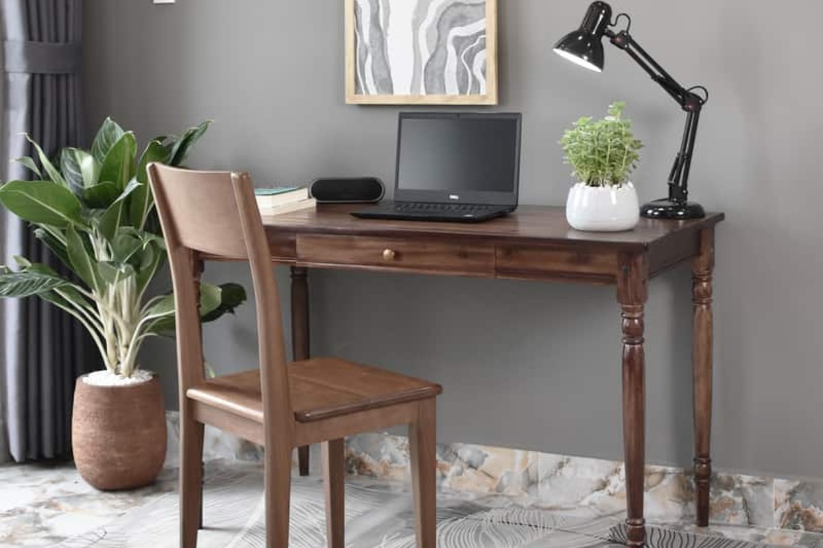 Bàn làm việc tại nhà nhỏ gọn