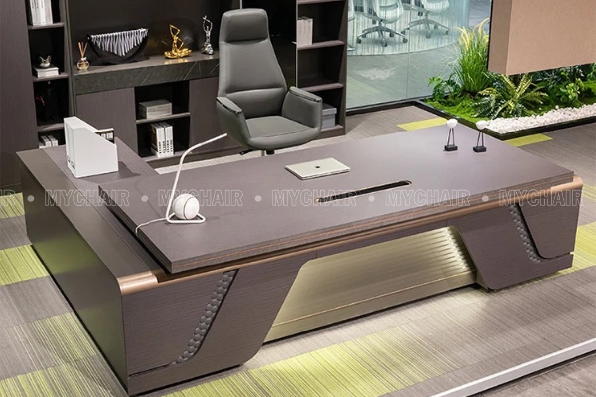 Bàn làm việc chữ L đẹp mắt cho giám đốc
