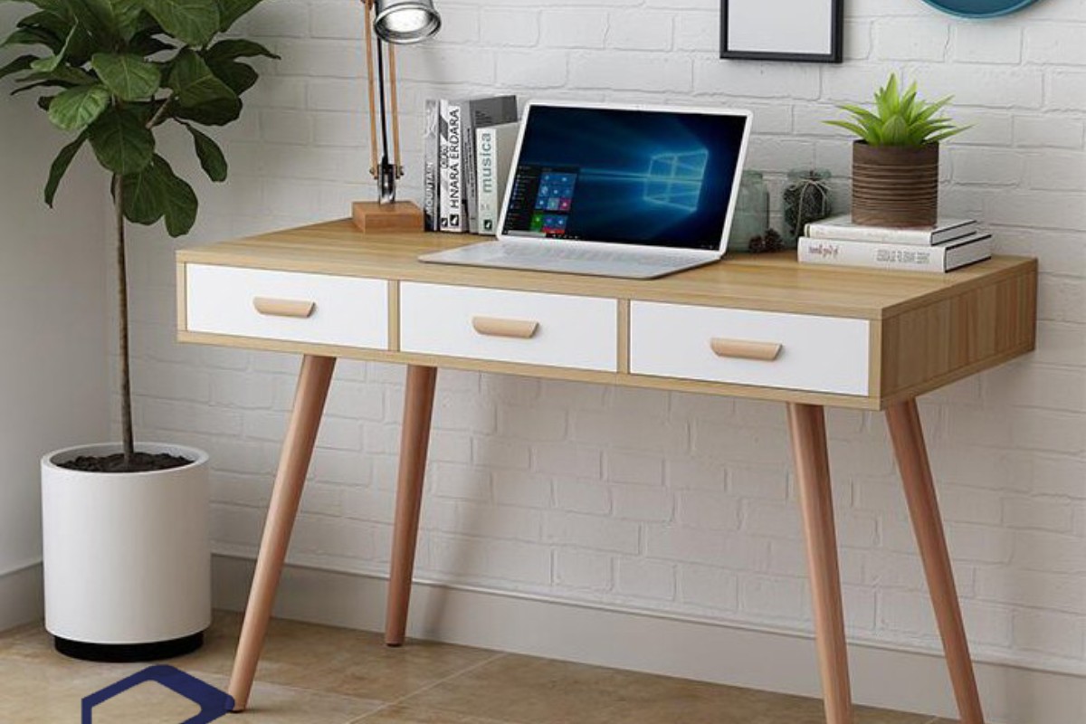 Bàn làm việc phong cách Nhật đơn giản