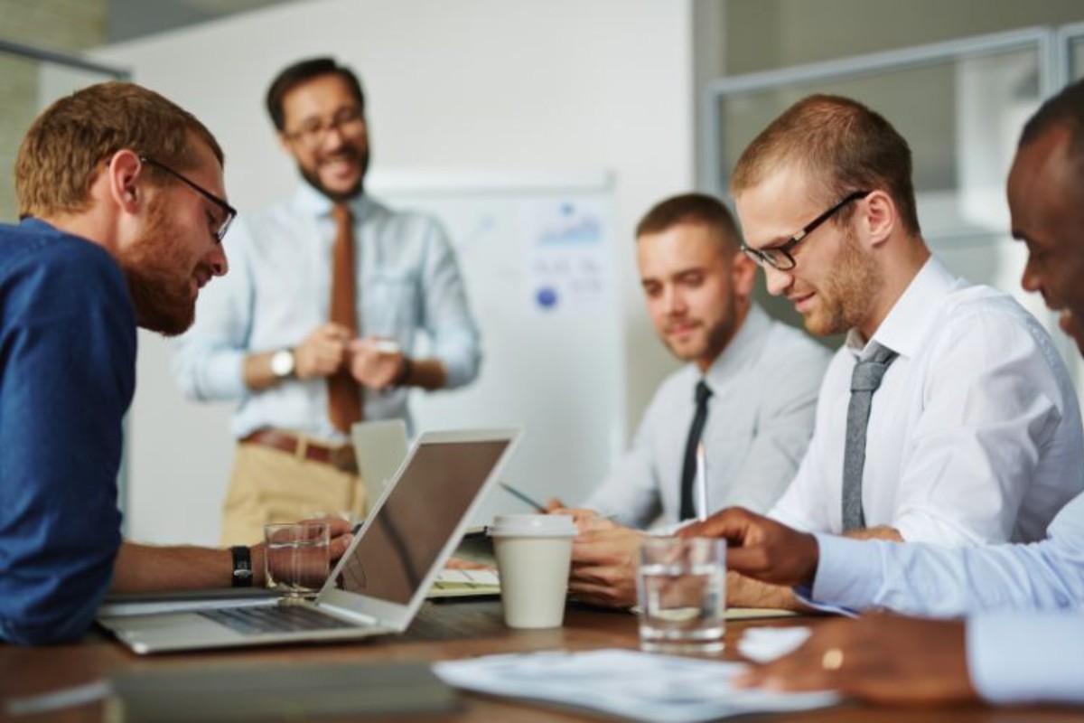 Công việc của điều phối viên làm nhiệm vụ đối ngoại