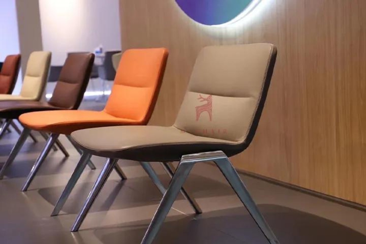 Điểm khác biệt ghế giám đốc không tay vịn