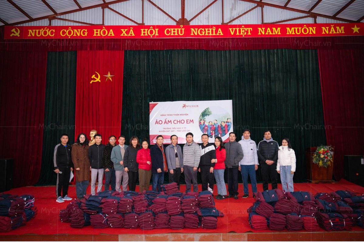 Hành trình thiện nguyện áo ấm cho em