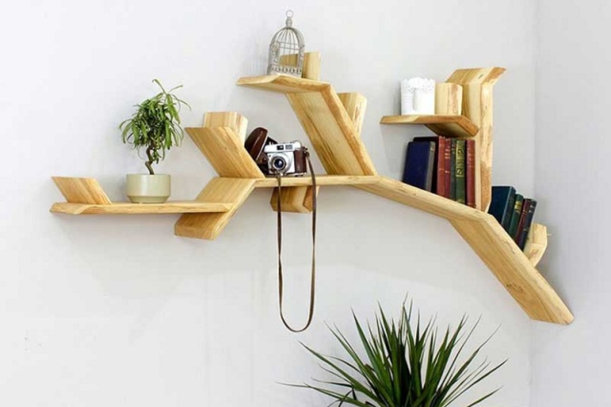 Kệ sách treo tường tự làm bằng gỗ