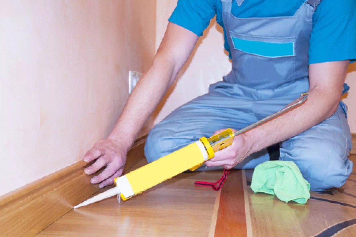 Keo dán gỗ và gạch