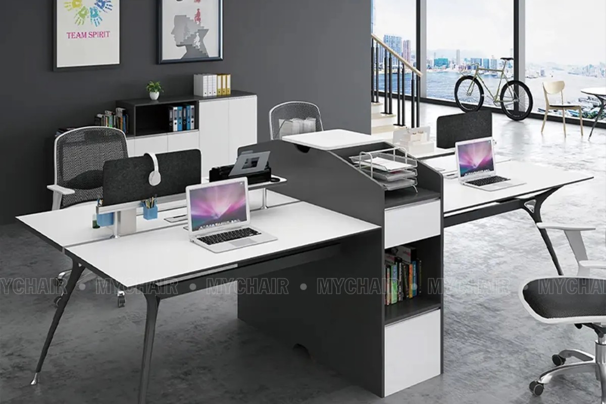 Bàn làm việc tại MyChair