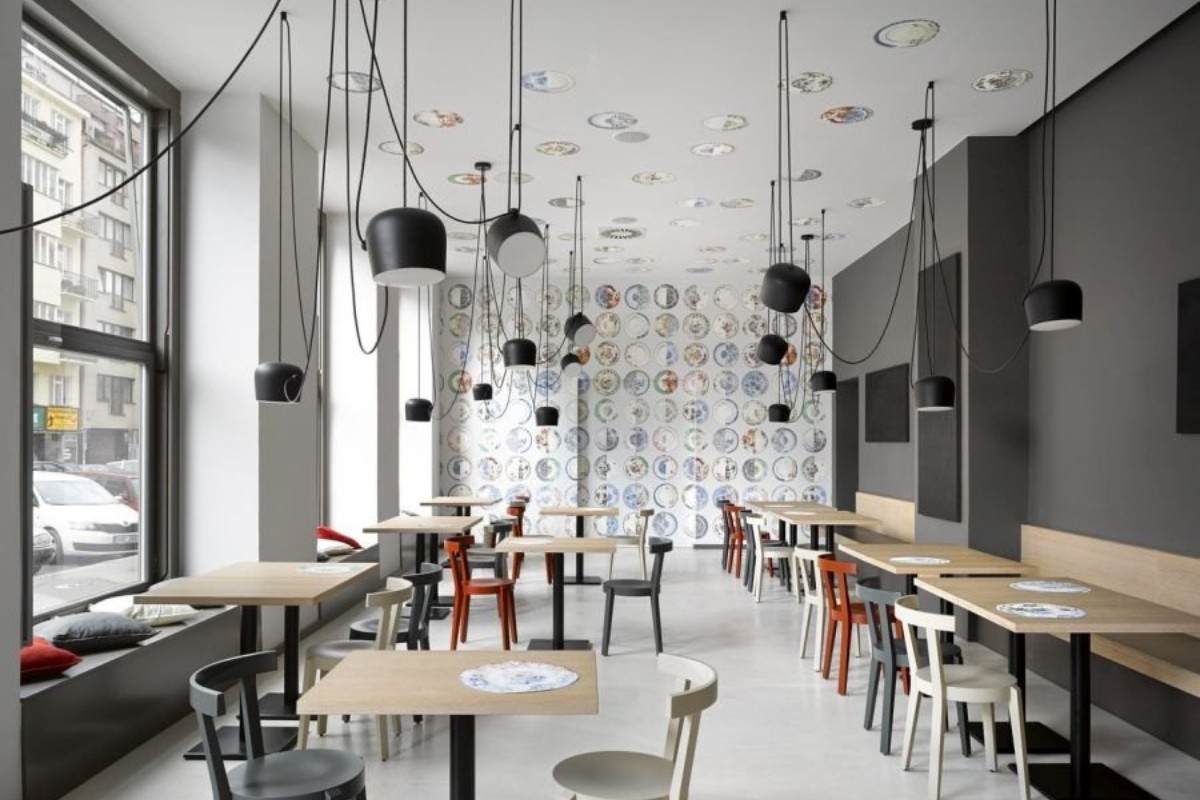 Thiết kế quán cafe văn phòng tối giản