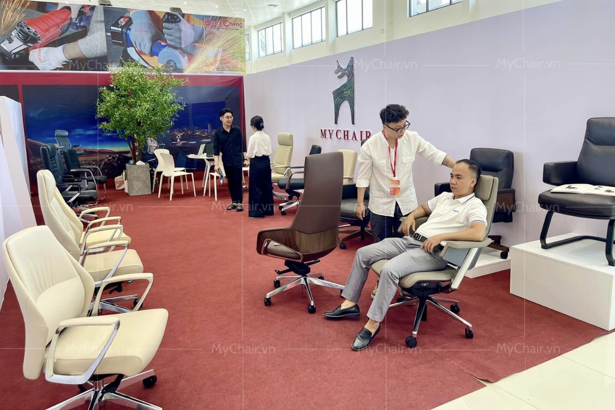 Chia sẻ của khách hàng khi thăm quan gian hàng MyChair