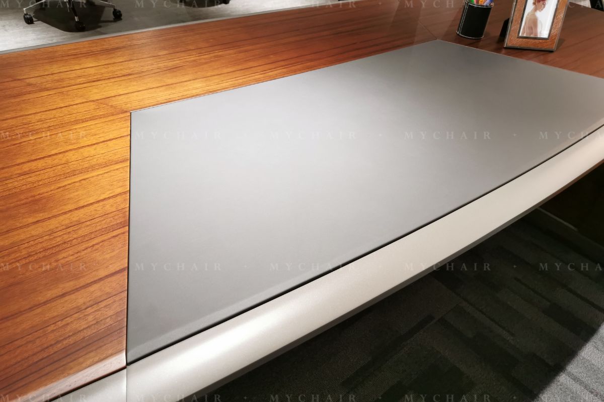 Mặt bàn được xử lý kỹ lưỡng