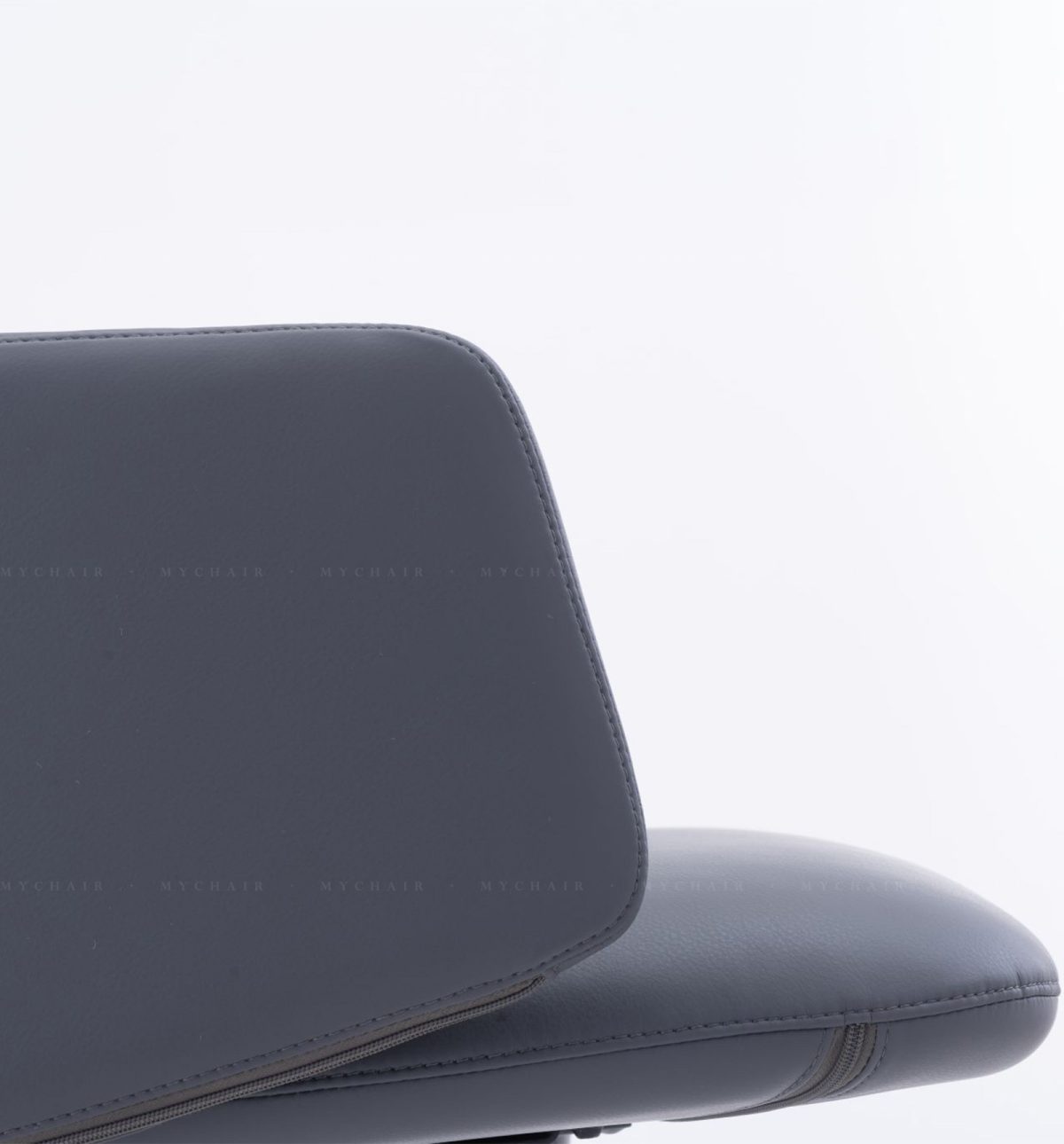 Ghế Giám Đốc Cao Cấp Lưng Trung MyChair ME427B