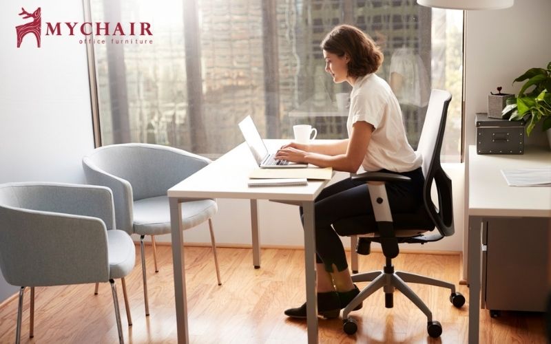 Ghế ngồi làm việc văn phòng chuẩn giúp định hình tư thế làm việc tốt Ghế làm việc văn phòng chuẩn giúp tư thế ngồi làm việc thoải mái