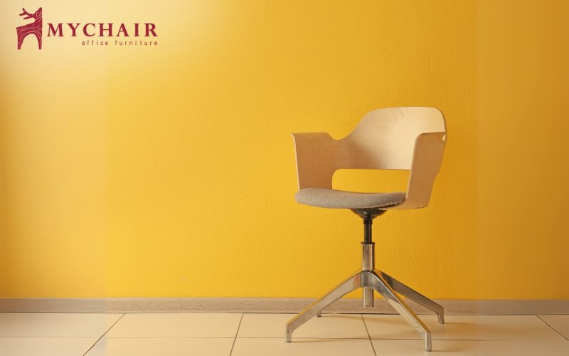 Ghế văn phòng không bánh xe chân quỳ được ưa chuộng nhiều ở văn phòng