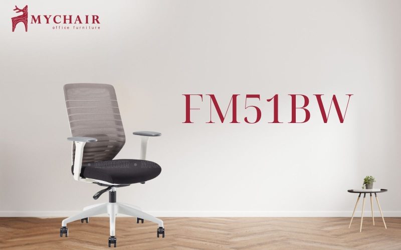 Mẫu ghế chơi game màu trắng MyChair FM51BW nhỏ gọn