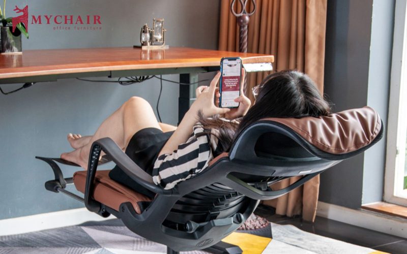 Ghế ngồi làm việc cho người thoát vị đĩa đệm cần có chế độ điều chỉnh linh hoạt Điều chỉnh độ cao linh hoạt