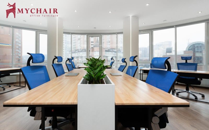 Ghế xoay lưng cao với thiết kế hiện đại