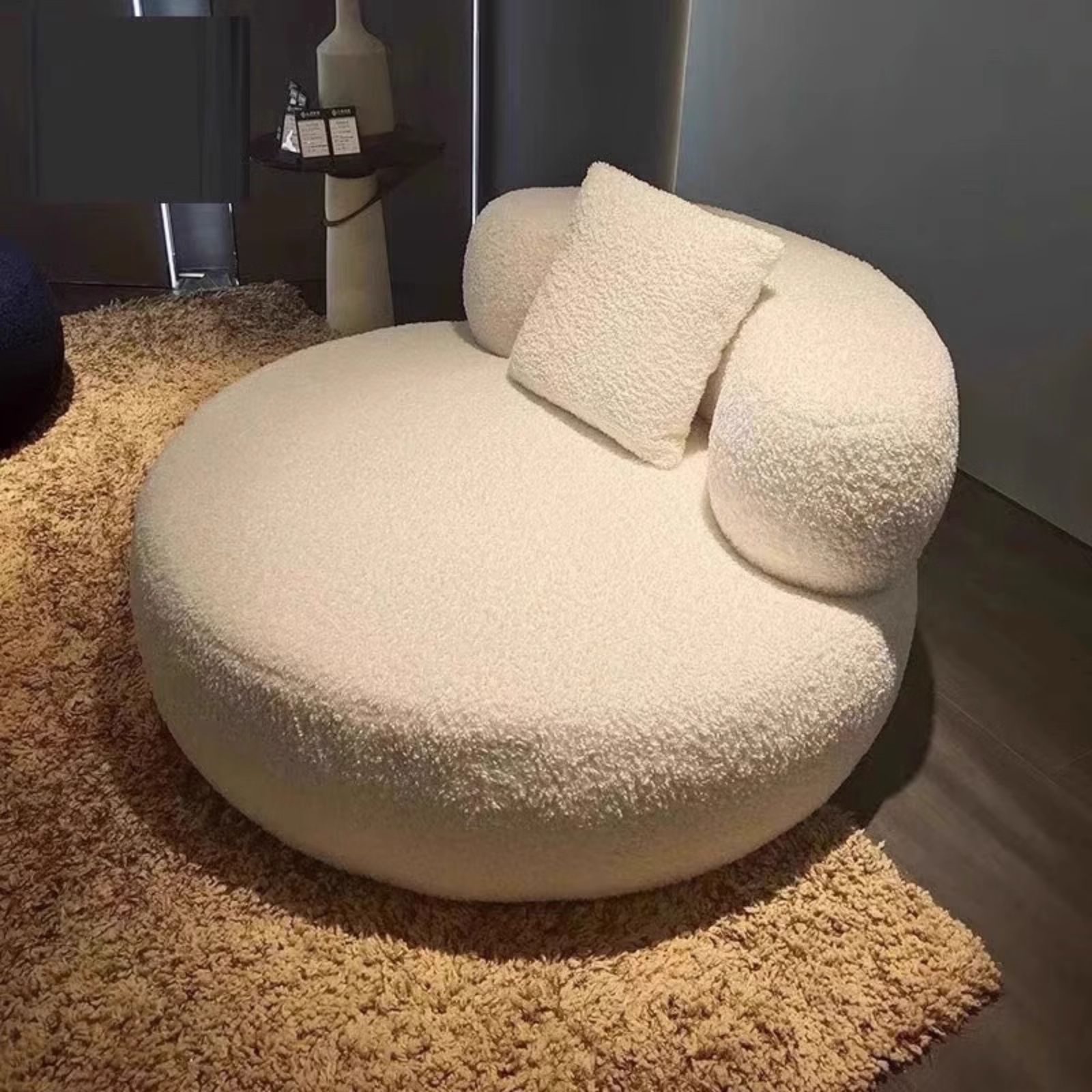 Mẫu ghế lười sofa hình tròn có tựa lưng chất vải bông mềm mịn Mẫu ghế lười sofa hình tròn có tựa lưng chất vải bông mềm mịn