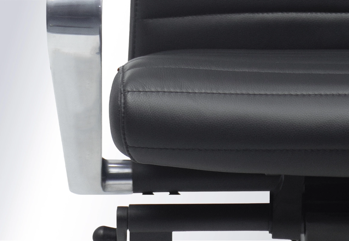 đệm ngồi ghế gi&aacute;m đốc da thật fa819-1a