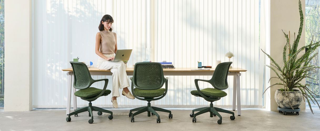 ghế xoay văn phòng lưới nỉ niro