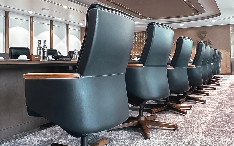 mychair lắp đặt nội thất văn phòng cho hội sở vietcombank