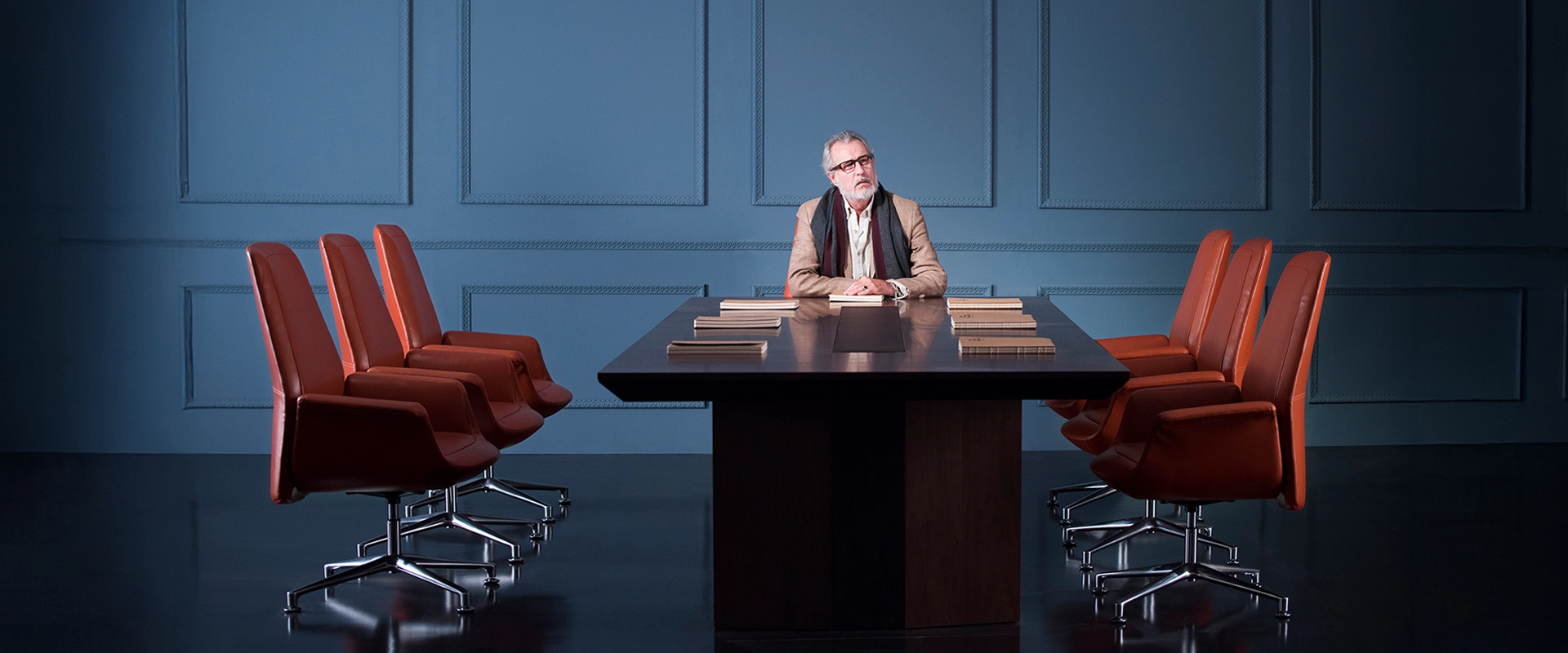 ghế da chân cố định