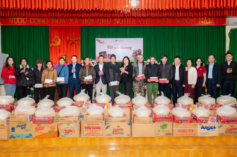 MyChair trao tặng các phần quà Tết tới các hộ gia đình có hoàn cảnh khó khăn trên địa bàn xã Hàm Yên