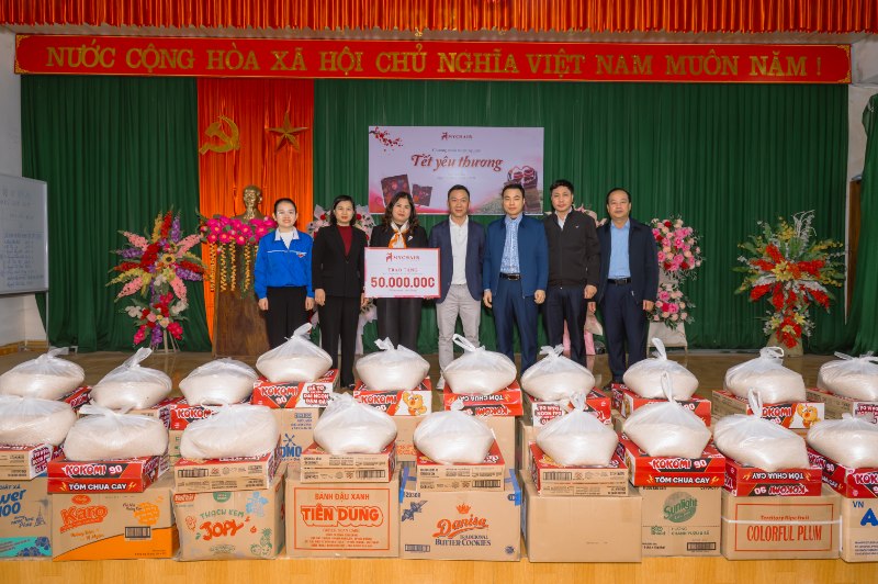 mychair quyên góp 50.000.000 vào Quỹ “Vì người nghèo” - Ủy ban Mặt trận Tổ quốc xã Hàm Yên