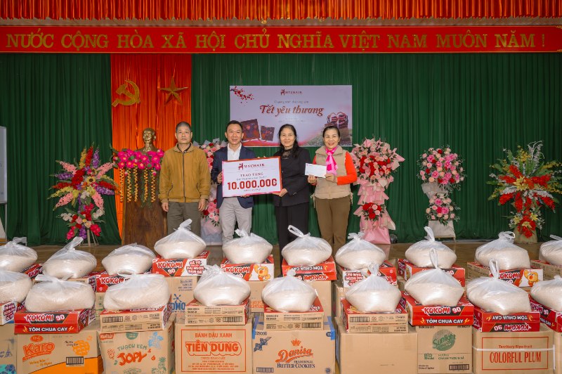 mychair ủng hộ 10.000.000 vào Quỹ hoạt động tổ dân phố xã Tân An