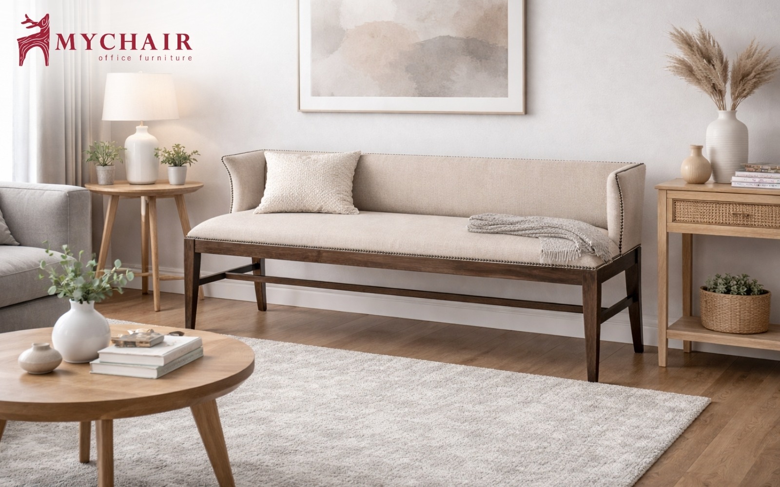 Ghế cough có đặc điểm gì nổi bật khi so sánh ghế sofa và ghế cough