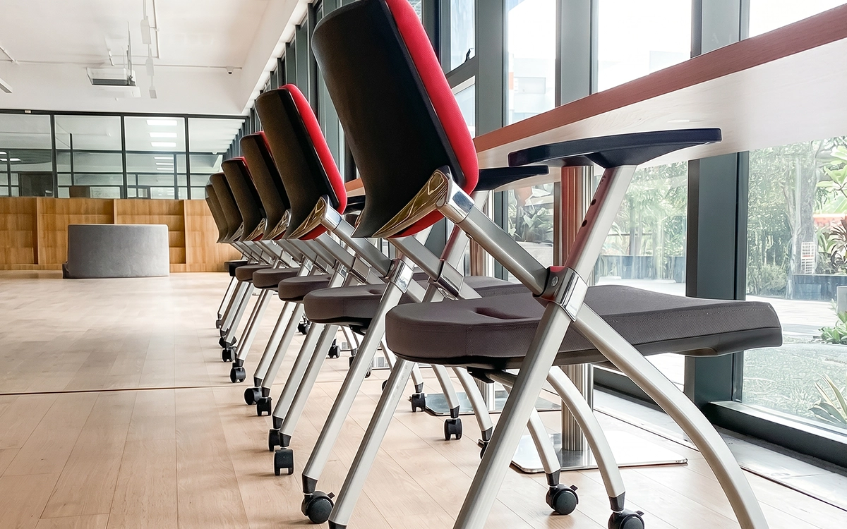 mychair cung cấp nội thất cho trường ngôi sao hoàng mai