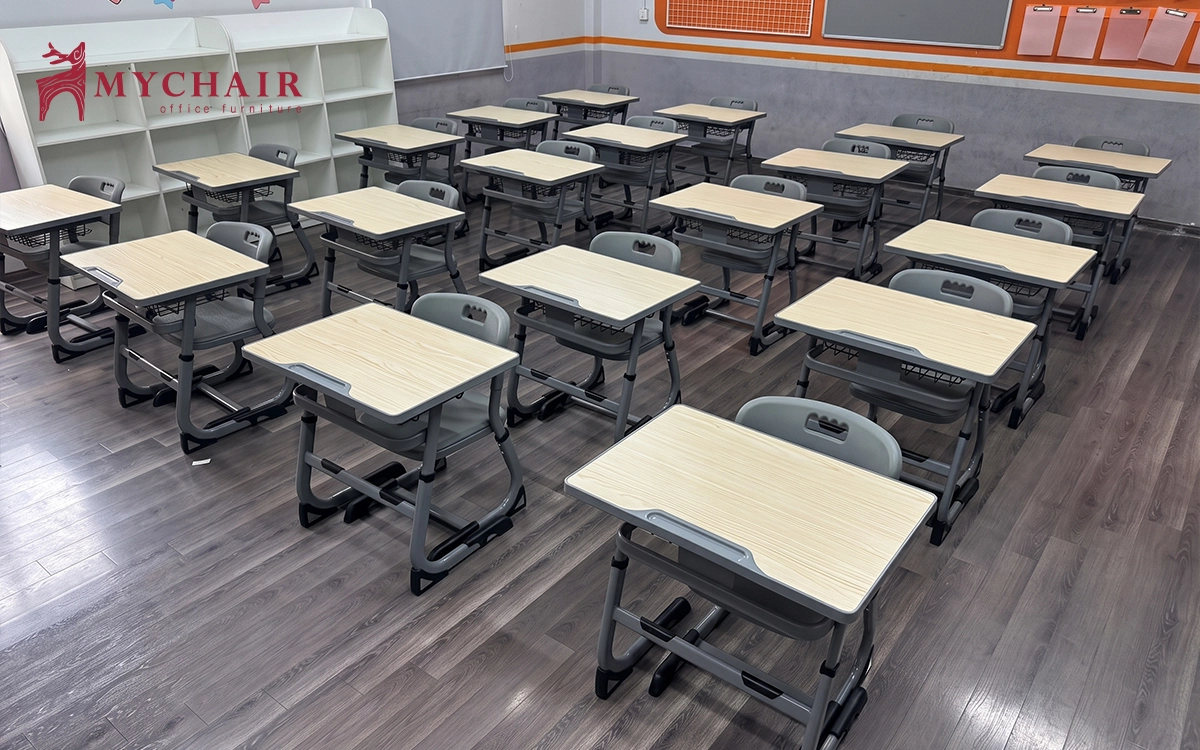 mychair cung cấp bàn ghế học sinh cho hệ thống giáo dục alpha school