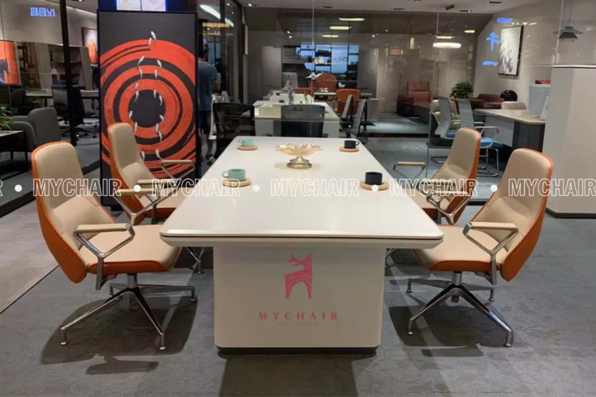 nhung-uu-diem-vuot-troi-cua-bo-ban-ghe-tiep-khach